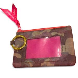 Simply Southern pink & camo zipper keychain
